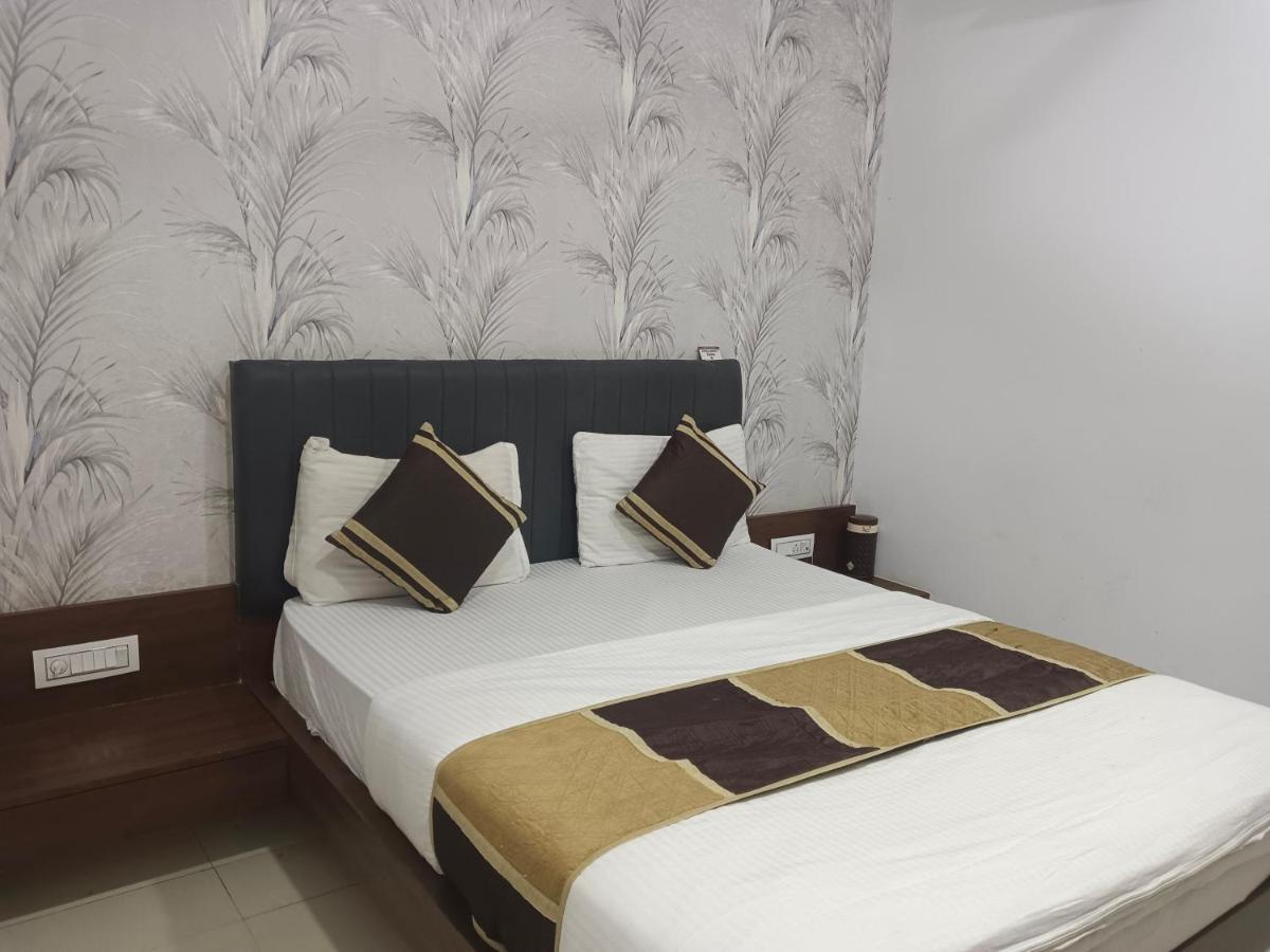 Kalol Hotel Nayan Palace מראה חיצוני תמונה